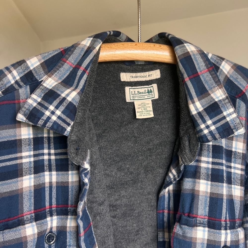 L.L. Bean Flannel Shacket Large Mens Blue Fleece Lined Plaid Distressed - Picture 2 of 7